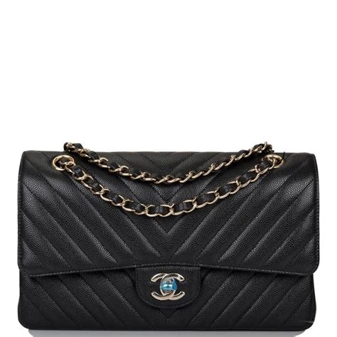 2018 Medium Classic Chevron Caviar Double Flap shoulder bag